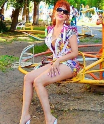 Живу в Москве и готова окунуть тебя в безумный мир наслаждений и страсти. Мои нежные и опытные руки превратят твои фантазии в реальность. Я умею слушать, обнимать и заботиться, а мои услуги позволят тебе испытать настоящее блаженство. Ты останешься доволен и захочешь вернуться ко мне снова и снова. Доверься мне, и я подарю тебе незабываемые мгновения удовольствия. Отзывы о моих услугах говорят сами за себя! 👄💋😘 3944, 43 года