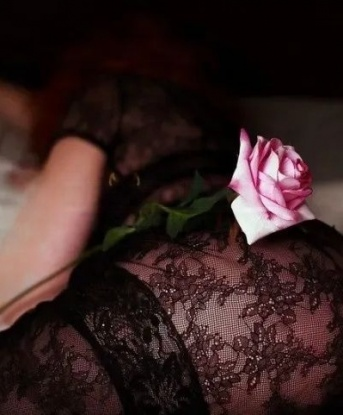 Соблазнительная и опытная индивидуалка, готовая покорить тебя своей нежностью и страстью. Я знаю все, что нужно, чтобы удовлетворить твои самые скрытые желания.
💎 Мои услуги разнообразны и включают классический и эротический массаж, оральный и классический секс, стриптиз и многое другое. Я умею создать неповторимую атмосферу релакса и удовольствия, чтобы ты ощущал себя счастливым и удовлетворенным.
🌟 Все мои фото настоящие, и я гарантирую, что при встрече будешь приятно удивлен моей красотой и тем, как я умею угадывать твои желания. Я та, о ком ты всегда мечтал.
💌 Мои клиенты оставляют отличные отзывы обо мне, их слова говорят сами за себя. Я знаю, как подарить тебе незабываемые моменты наслаждения и расслабления. Не упускай свой шанс, ведь я жду именно тебя в Москве, в самом сердце города страсти и разврата. Жду твоего звонка... 💋 4943, 25 лет